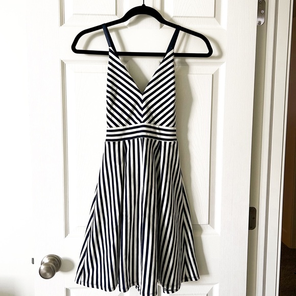 Soprano Dresses & Skirts - EUC Cross Back Navy & White Striped Dress